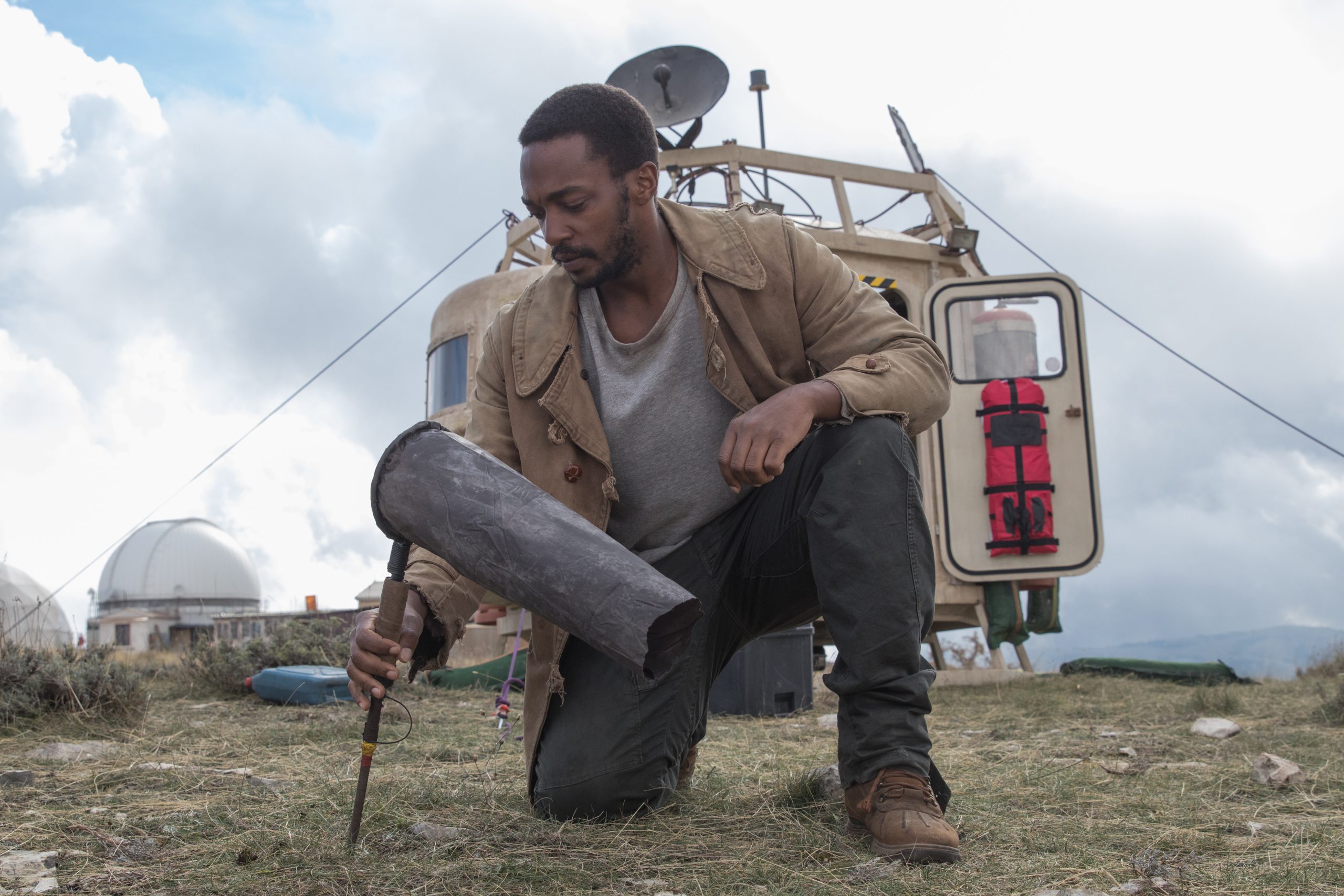 Official Trailer for Netflix Sci Fi Movie IO